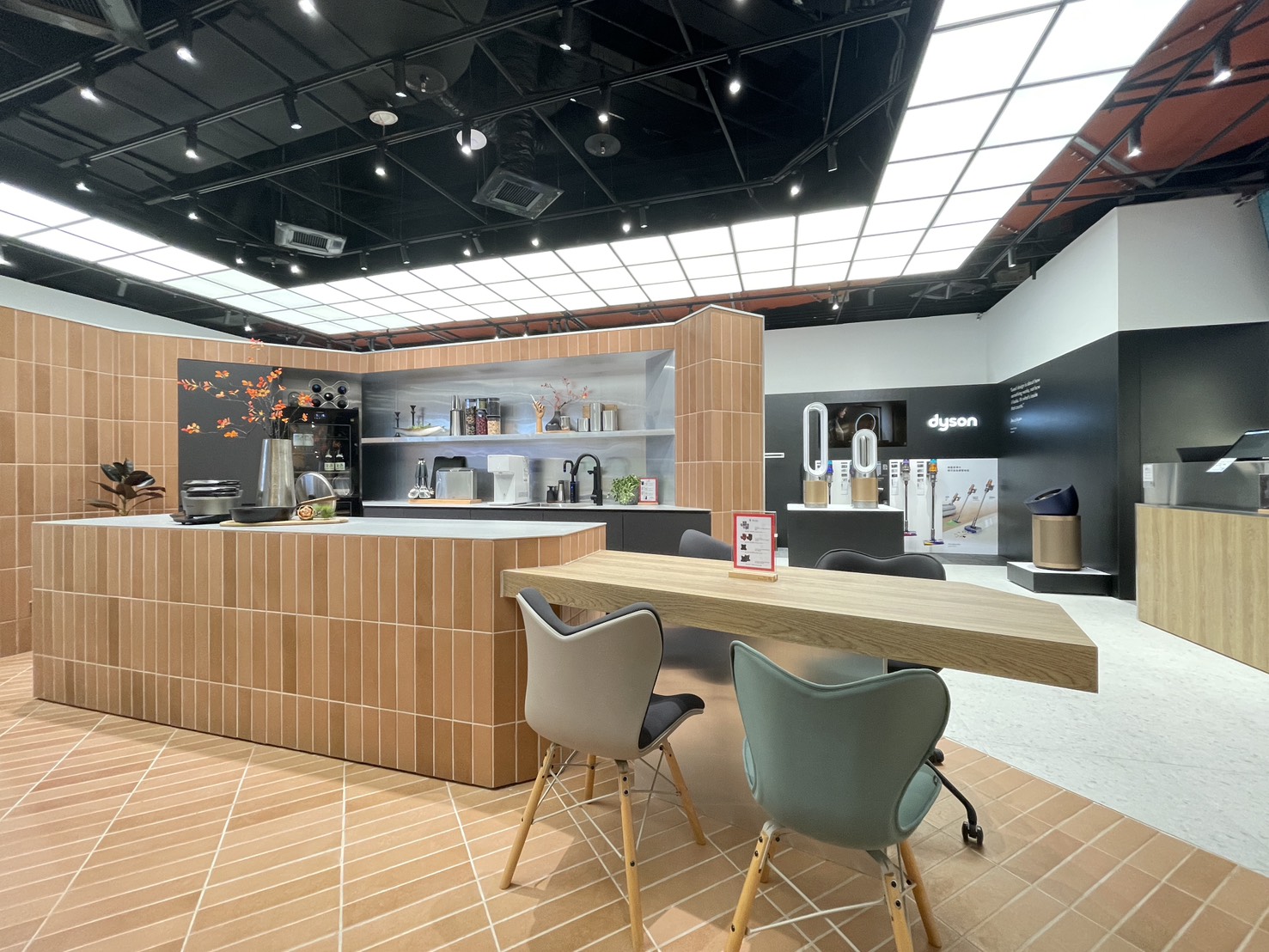 Urban Revivo 新加坡